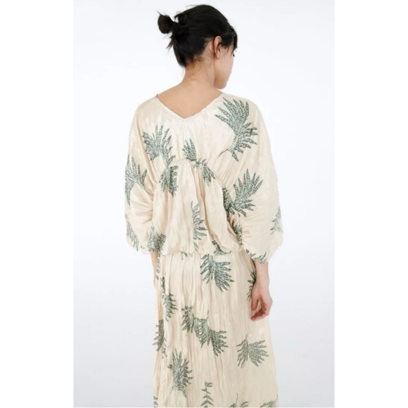 ZARA | NWT Wrinkled Effect Printed Satin Maxi Dress in Ecru, Size Medium - Picture 4 of 13